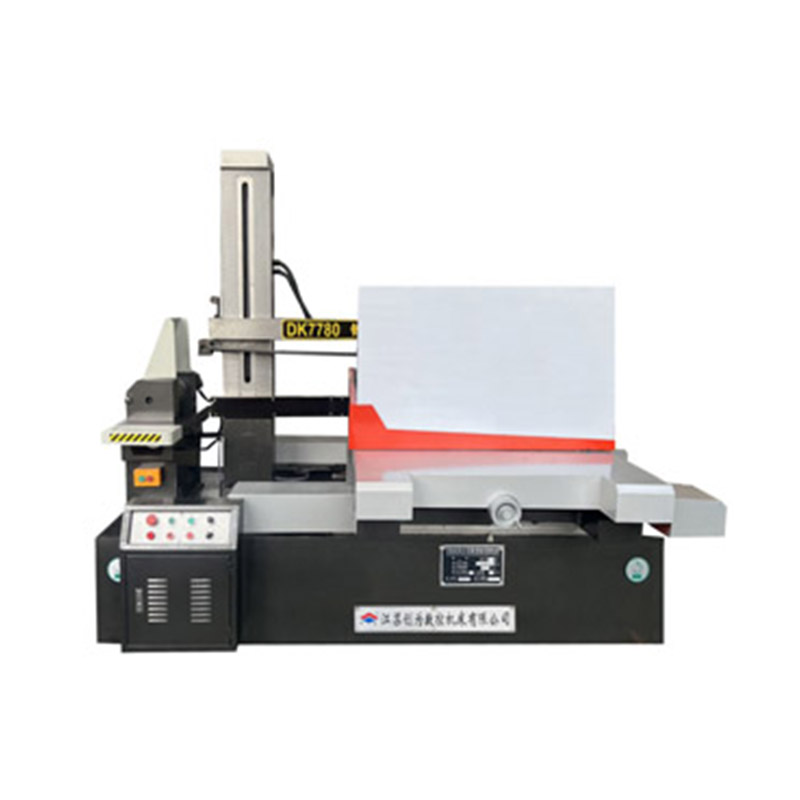 DK7780 ± 30 ° AZ Tanggapan Darurat Cepat CNC EDM Mesin Pemotongan Kawat Kecepatan Tinggi