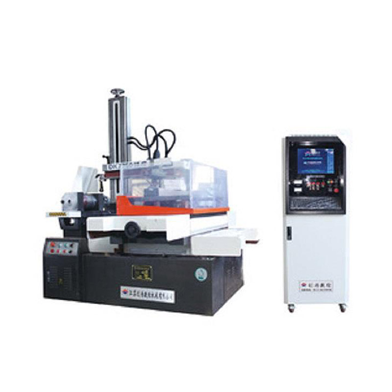 DK7750 Kecepatan Tinggi Lembaran Logam Logam Tahan Air Mesin Pemotong Kawat CNC EDM